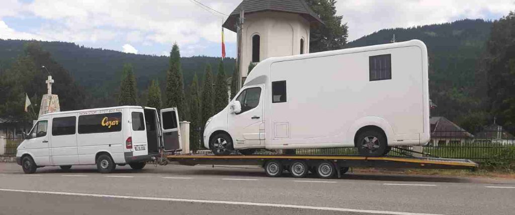 Transportăm ( in Satu Mare sau național ) autoutilitare defecte/avariate , dar și pasagerii acestora.