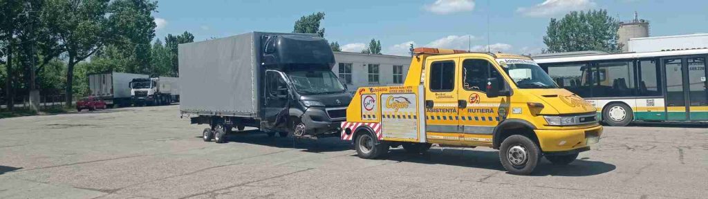 Platforma auto tip recuperator pentru tractari auto Iasi Firmă – Tractăm în Satu Mare sau național cu recuperator auto. Poate transporta și max. 7 pasageri.